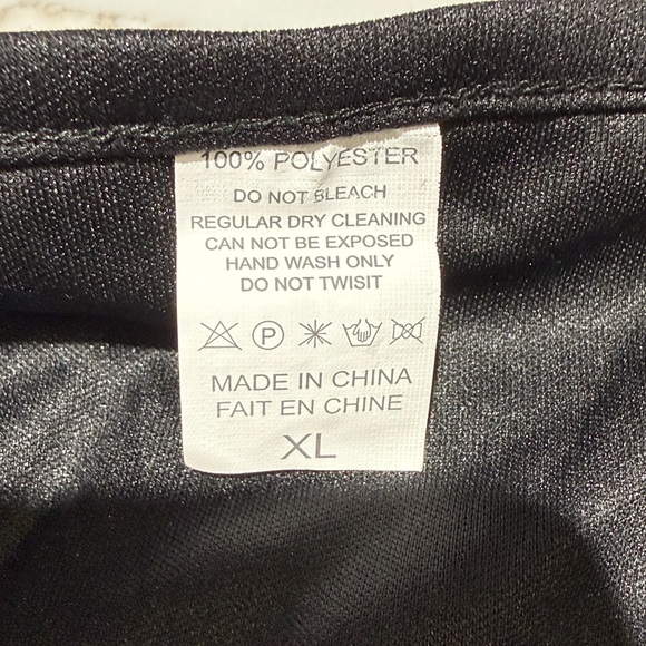 SEQUIN Short Sleeve Top, Round neck, Fully Lined, Black Size XL - Picture 8 of 8